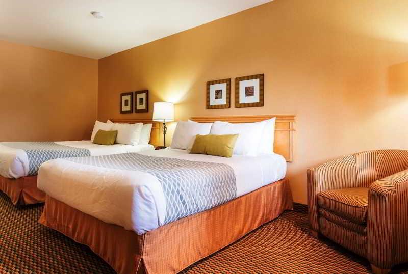 Accent Inns Kelowna Extérieur photo